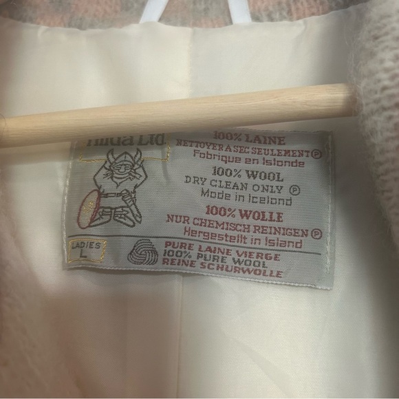 Hilda LTD wool trench coat with buttons-made in Iceland VGUC with brush - Picture 6 of 9